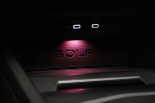 Volkswagen Golf 2.0 TSI GTI  Akrapovič Panoramadak Harman&Kardon Sterrenhemel 19''LM / 17