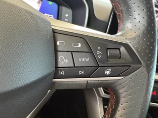 SEAT Leon 1.5 eTSi DSG 150pk FR Bns. Intense KEYLESS/CAMERA/VIRTUAL/18INCH/WINTERPACK / 9