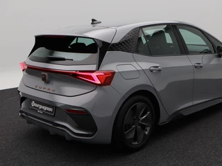 CUPRA Born Business Plus 62 kWh 204 Pk | Stoel/Stuurverwarming | Adaptive Cruise | Climatronic | CarPlay |  18 Inch | 21.452 Km !! / 16