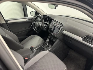 Volkswagen Tiguan 1.4 TSI ACT Comfortline Business CRUISE NAVI DAB LM ECC. / 12