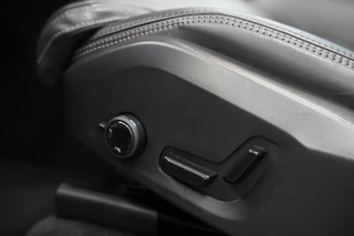 Volvo XC90 2.0 T8 Plug-in hybrid AWD Ultra Dark  Panoramadak Bowers & Wilkins Leder Memory 360 Camera 7 Persoons / 15