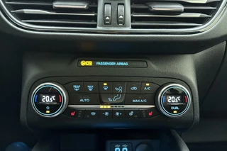 Ford Kuga 2.5 PHEV 225pk Automaat ST-Line X | Navigatie | Panoramisch schuif/kanteldak | Trekhaak 1500kg | Lederen bekleding | Head-up display | Stoel- en stuurverwarming | Keyless | Achteruitrijcamera / 31