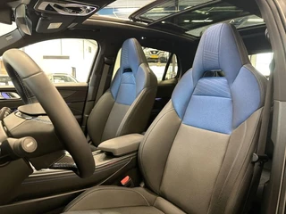 Lynk & Co 01 1.5 PHEV | MY23 | 6.6 KWH | ZWARTE HEMEL | PANO | 360 | / 5