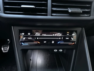 Volkswagen Polo 1.0 TSI R-Line Business LED Stoelverwarming Camera DAB+ App-Connect / 11