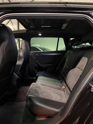 Skoda Superb 1.5 TSI Sportine Pano Virtual Trekhaak Memory / 37
