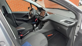 Peugeot 208 1.2 PureTech BlueLease Allure Navigatie Clima Velgen / 6