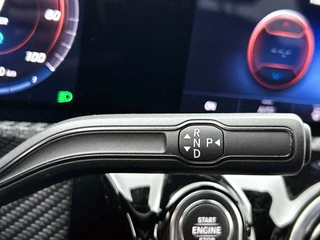 Mercedes-Benz A-klasse 250 e Premium | Automaat | Cruise control | Stoelverwarming | Navigatie | Camera | Parkeersensoren / 17
