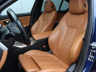 BMW 3 Serie 320i High Executive Edition  | Schuifdak | Leder | Camera | Org. NL / 4