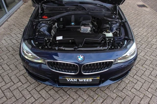 BMW 3-serie Gran Turismo 320i High Executive | Sport Line | NL auto | Keyless entry | Panoramadak | Xenon | HiFi audio | Navigatie Professional | Cruise control | M-sportstuur | PDC / 10