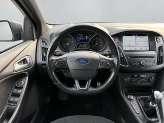 Ford Focus Wagon 1.5 Titanium NAVI - STOELVERWARMING / 13