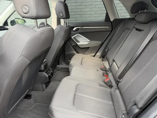 Audi Q3 45 TFSI e S edition I INCL. € 850,00 AFL.KOSTEN + BOVAG GARANTIE / 22