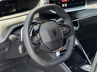 Peugeot 208 1.2 Hybrid 110 e-DCS6 Allure / 7