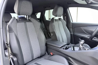 Peugeot 3008 1.2 PureTech Allure Pack Business | Trekhaak | Achteruitrijcamera | Navigatie | Airco | Stoelverwarming | Climate control | Cruise control | Dodehoekdetectie / 14