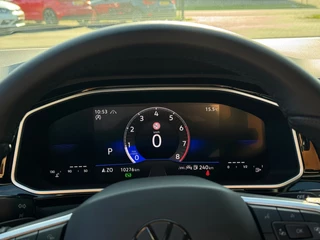 Volkswagen T-ROC 1.5 TSI R-Line Edition * Camera * Massage * Parkeerhulp / 26