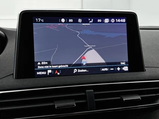 Peugeot 3008 1.2 PureTech GT Line Automaat | Navigatie | Parkeersensoren | Camera | Blind Spot Warning | Apple CarPlay / 10