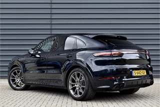 Porsche Cayenne Coupé 3.0 E-Hybrid Platinum Edition SportDesign  | Panorama | Bose | Trekhaak elektr. | Stoelventilatie | 21'' Wielen | / 2