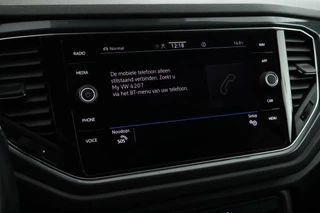 Volkswagen T-Roc 1.5 TSI 150pk R-Line Sport Camera Navigatie / 25