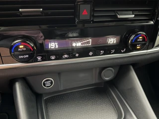 Nissan QASHQAI 1.3 MHEV N-Connecta Panoramadak | 360° Camera | Navigatie | Adaptive Cruise Control / 15