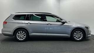 Volkswagen Passat Variant 1.5 TSI Highline NAVI CARPLAY CRUISE LM ECC. / 10