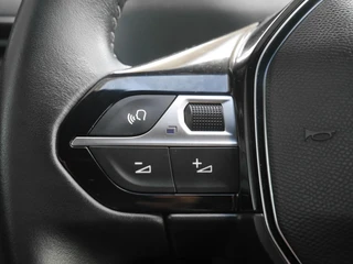 Peugeot 3008 1.2T 130pk Allure Pack Business | Navigatie | Climate & Cruise Control | Camera | AppleCarplay/Android Auto / 17