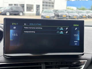 Peugeot 3008 1.6 HYbrid 225 Allure  | LED | Apple/Android | DAB | Keyless | PDC v+a incl. Camera | Standkachel / 48