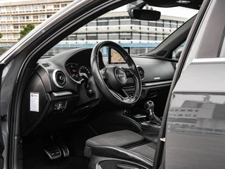 Audi A3 Sportback 30 TFSI Sport S Line Edition | Automaat | 3x S-Line | LED | Navigatie | Cruise Control | 18" / 11