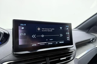 Peugeot 5008 1.2T 130pk Automaat GT | Black Pack | Elektr. achterklep | Stoelverwarming | Navigatie | 7 Persoons | / 26