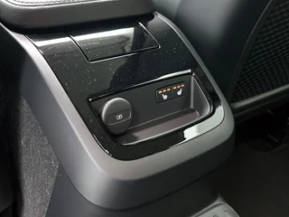 Volvo V60 2.0 T6 Plug-in hybrid AWD Core Bright NAVI & CARPLAY | AD_CRUISE | FULL-LED / 19