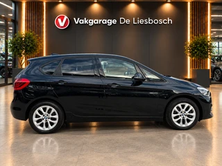 BMW 2 Series Active Tourer 225xe iPerformance High Executive pano/navi/camera/stoelverw/elec klep / 7