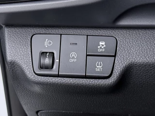 Kia Stonic 1.0 T-GDi MHEV DynamicLine  - Apple Carplay/ Android Auto - Cruise Control - Airco - Achteruitrijcamera - Fabrieksgarantie tot 02-2032 of 150.000km / 23