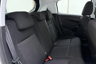 Peugeot 208 1.2 PureTech Active / 15