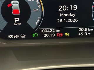 Audi Q3 45 TFSI e edition | Automaat | Adaptive cruise | Stoelverwarming | CarPlay | Trekhaak / 19