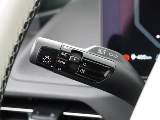 Kia EV6 GT-Line Business Edition 84 kWh  - Stoelverwarming/Ventilatie - GT-Line Design - Led Matrix koplampen - Elektrisch verstelbare voorstoelen met geheugen - Elektrische achterklep - Draadloos Apple Carplay/Android Auto - Fabrieksgarantie t/m 2033 / 25