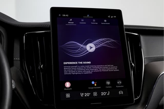 Volvo XC60 2.0 T8 Plug-in-hybrid AWD Polestar Engineered - Facelift MY26  | S/K-Panodak | Dig.Cockpit | Adapt.Cruise | Harman/Kardon | Stoel+-Stuurverw. | Elek. stoelen | 360 Camera | NAV + App.Connect + NAV | ECC | LM 21" | 9211 / 44
