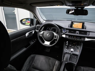 Lexus CT 200h Hybrid | Camera | Navi | Alcantara | Climate control | Cruise control | DAB+ | Trekhaak | Bluetooth / 16