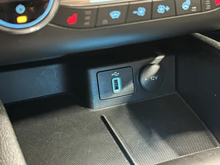 Ford Focus Wagon 1.5 EcoBlue Business NAVI CARPLAY CRUISE ECC STOEL/STUUR VERWARMING. / 36