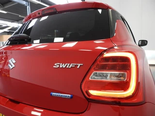 Suzuki Swift 1.2 Select Smart Hybrid NAVI-APP/CAMERA/AIRCO/LED/16"LMV! / 24