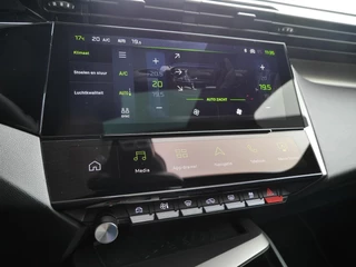 Peugeot 308 1.2 Hybrid 145 e-DCS6 GT € 6000,- DEMOVOORDEEL! | AGR stoelen | Stoel en stuurverwarming | Camera rondom | Adaptieve cruise control | Panoramadak | Afneembare trekhaak | Full led | 18 inch lichtmetalen velgen / 29
