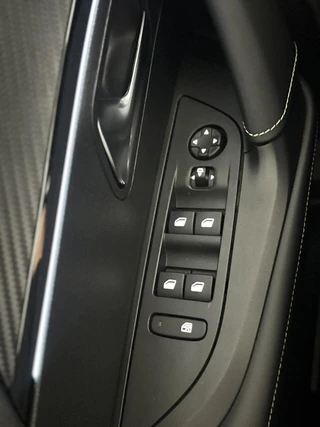 Peugeot 2008 1.2 Pure Tech GT Line|CARPLAY|LANE|360 CAMERA / 41