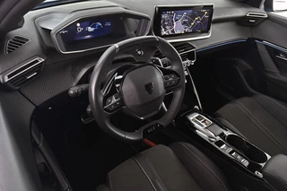Peugeot 208 1.2 Hybrid 145 e-DCS6 GT Navigatie Adaptieve Cruise Control Achteruitrijcamera / 6