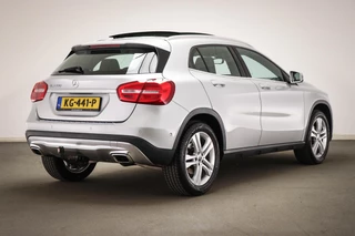 Mercedes-Benz GLA-klasse 180 Ambition | URBAN PACK | PANORAMADAK | STOELVERWARMING | TREKHAAK | 18" / 2