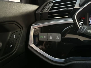 Audi Q3 Sportback 40 TFSI Quattro S Edition Panoramadak Leder Sfeerverlichting Stoelverwarming DAB+ / 25