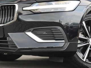 Volvo V60 2.0 T6 Plug-in hybrid AWD Ultra Bright | SOH 99% | Long Range / 57