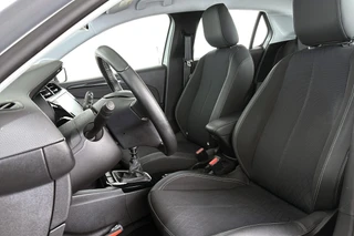 Opel Corsa 1.2 Elegance 100PK Airco Parkeersensoren Apple CarPlay / 7