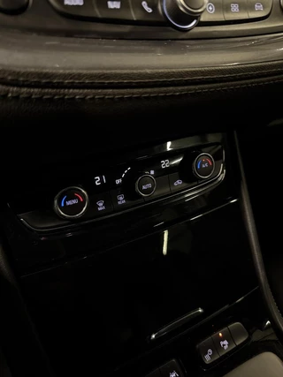 Opel Grandland X 1.6 Turbo Hybrid Camera Elegance Carplay / 17