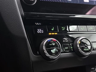 Škoda Octavia Combi 1.5 TSI Greentech Ambition Stoelverwarming | Navigatie | Parkeersensoren | Airco / 23