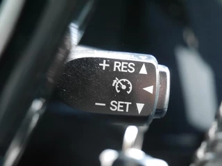 Peugeot 108 1.0 e-VTi Allure | Apple carplay | Achteruitrijcamera | Dab | Mistlampen | Zwart dak | Extra getint glas | Climate control | 5 deurs | Stuurwielbediening / 21