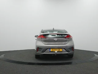 Hyundai IONIQ 1.6 GDi PHEV Comfort Carplay navigatie | Trekhaak | Camera | S / 8