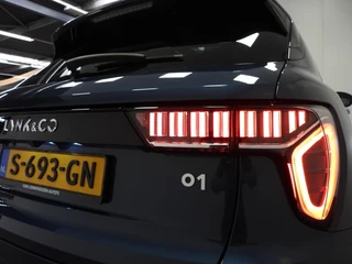 Lynk & Co 01 1.5 PHEV BlackEdition NAVI/360CAM/SCHUIFDAK/LED/20"LMV! / 39