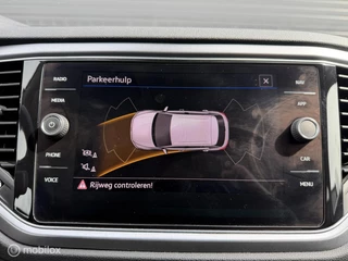 Volkswagen T-Roc 1.5 TSI DSG Active CLIMA*CARPLAY*PDC*STOELVERW / 44